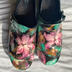 Floral Rocky Clogs in great condition
